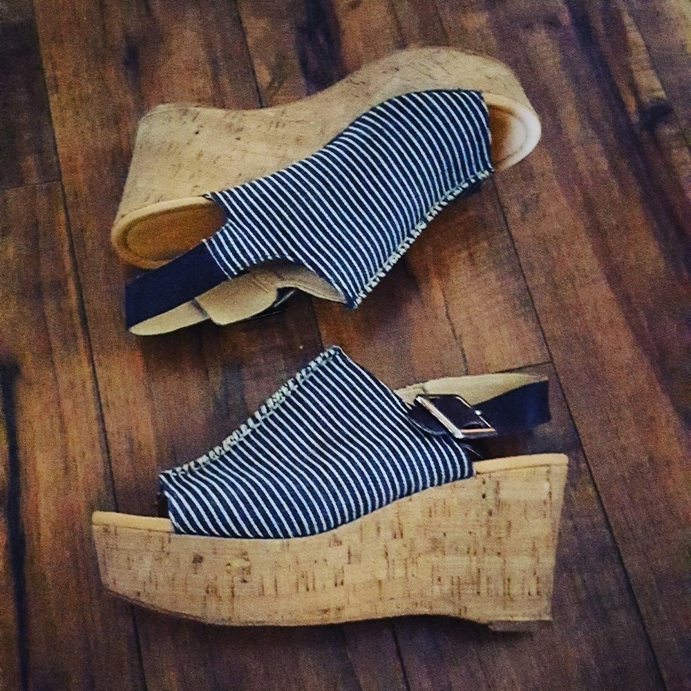 Marc Fisher - Navy & White Canva Platforms